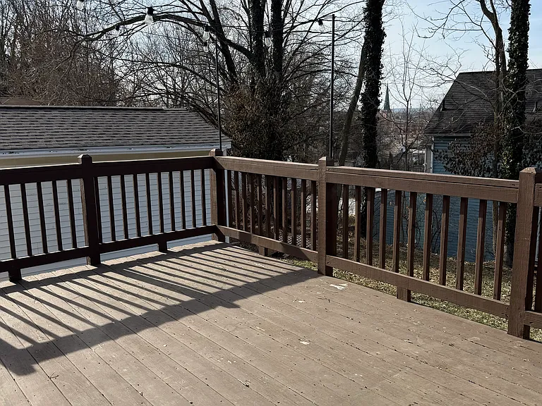 205 Locust St — Photo 3