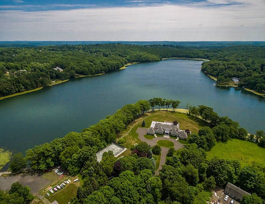 15 Taunton Lake Rd, Newtown, CT 06470 Zillow