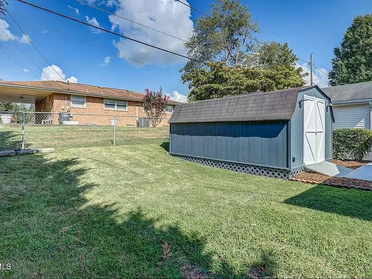 1330 E Sevier Ave — Photo 17