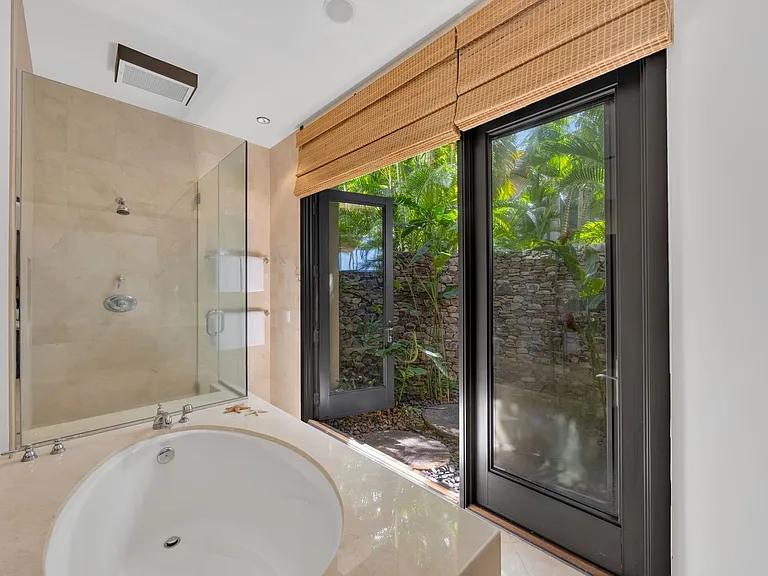 33 Coconut Grove Ln — Photo 17