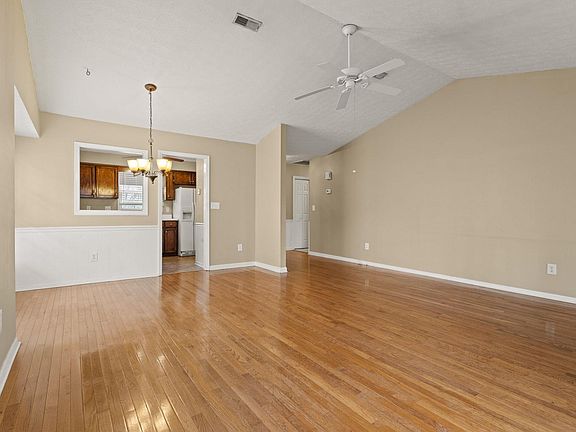 5th image of 40 Wood Pointe Dr Unit 44