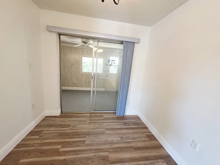 8346 10th Way N — Photo 45
