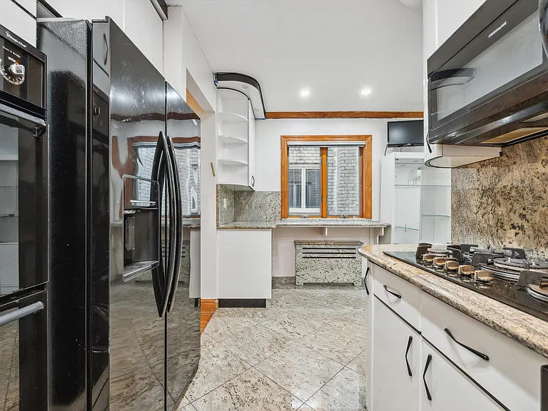 2908 Avenue X #2A — Photo 10