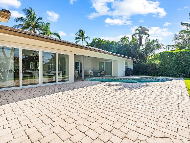 18 Eleuthera Dr — Photo 65