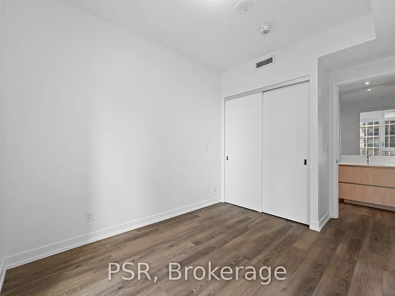 11 Ordnance St #1901 — Photo 11
