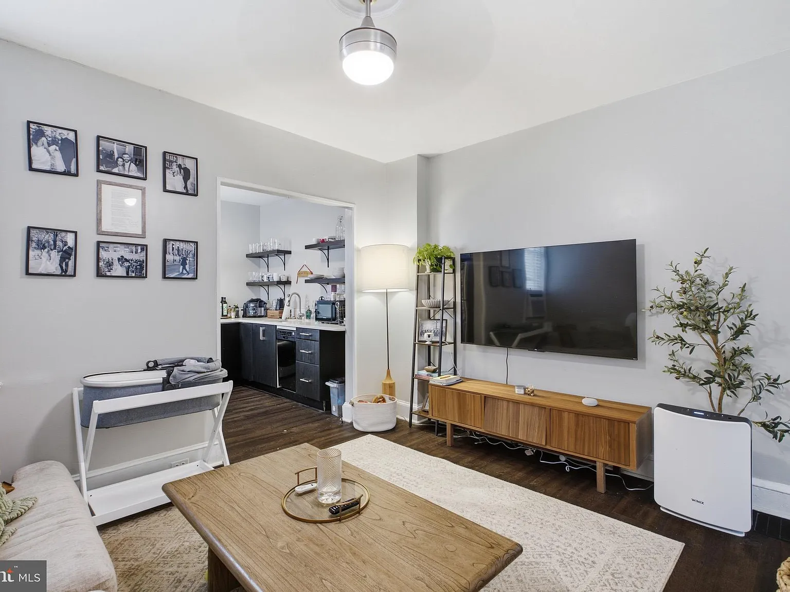 2 bed, $2,800 — Photo 1
