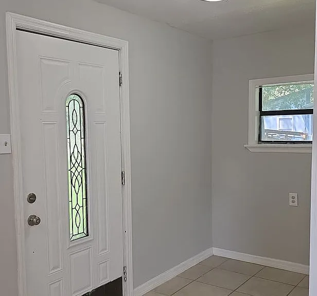 5441 Gable Ln — Photo 2
