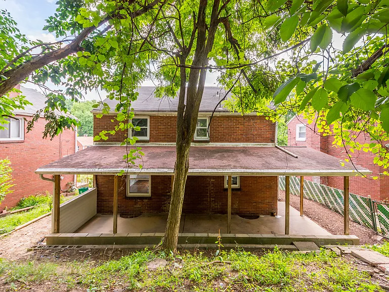1454 Elizabeth Blvd — Photo 12