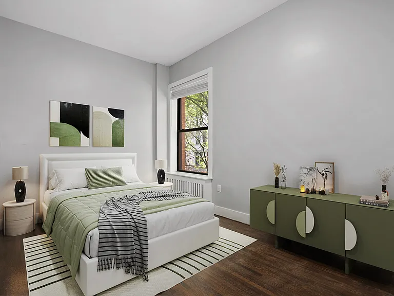77 W 68th St #3D — Photo 2
