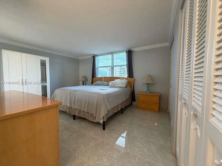 301 SE 3rd St #109 — Photo 13