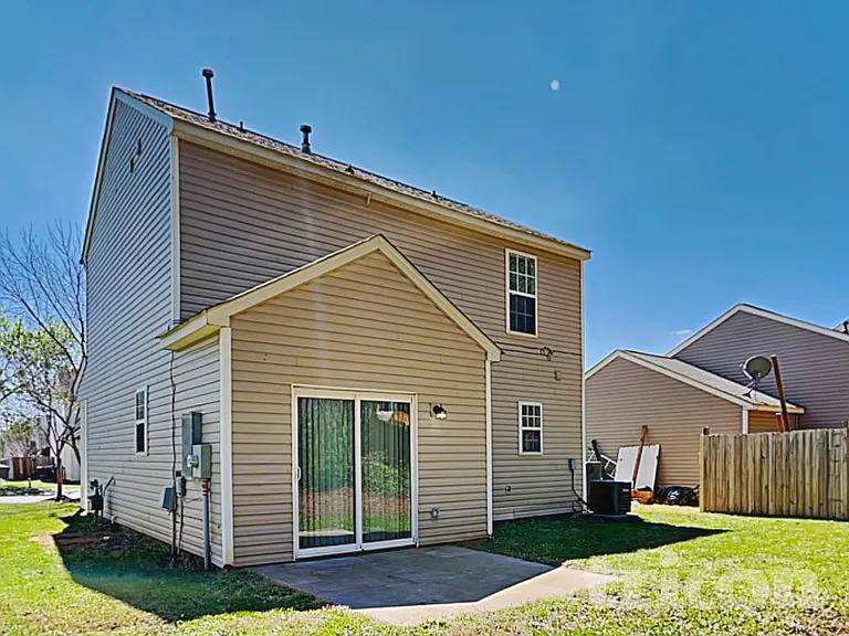 5400 Peachwood Dr — Photo 16