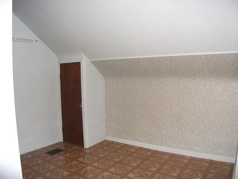 3036 Greenfield Rd — Photo 12