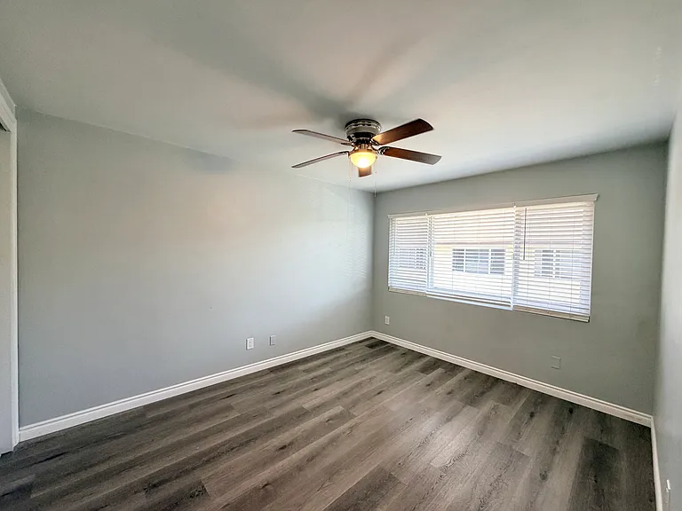 890 N Campus Ave #B — Photo 16