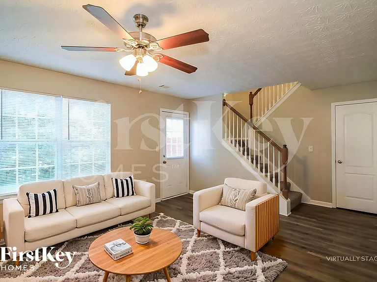 7424 Garnet Dr — Photo 5