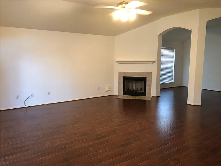 23706 Cansfield Way — Photo 2