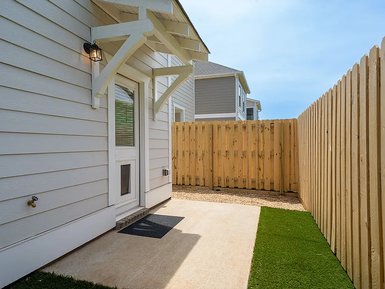 4107 Prentice St — Photo 29