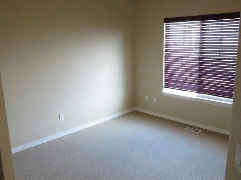 5079 Farris Creek Ct — Photo 42