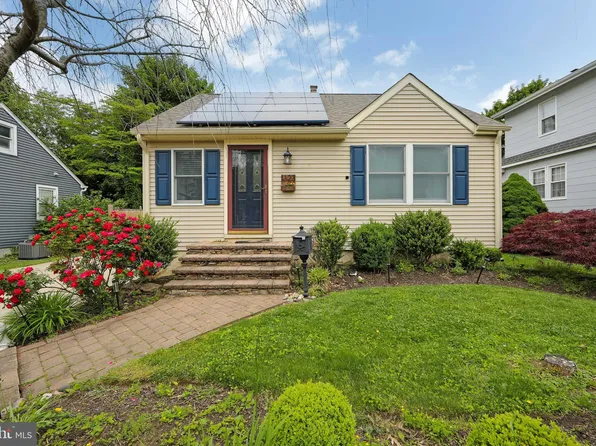 1323 Sylvan Dr, Haddon Heights, NJ 08035