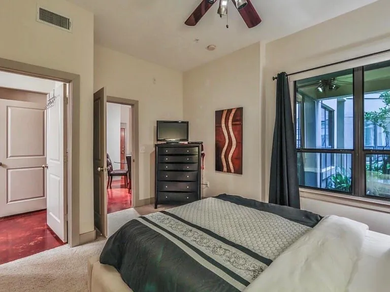 1901 Post Oak Blvd #1406 — Photo 12