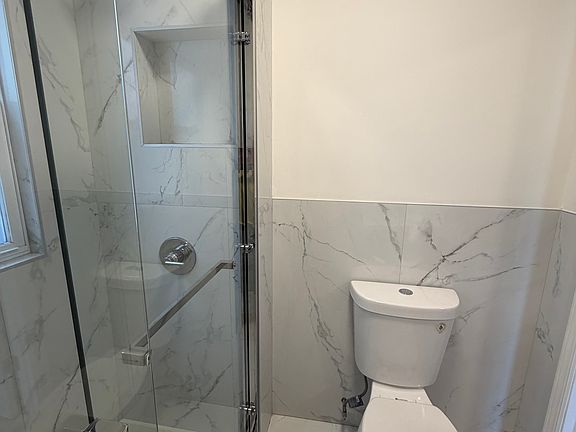 3rd image of 15020 118th Ave Floor 1