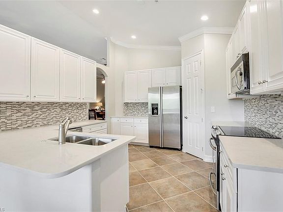 2nd image of 9220 Triana Ter APT 4