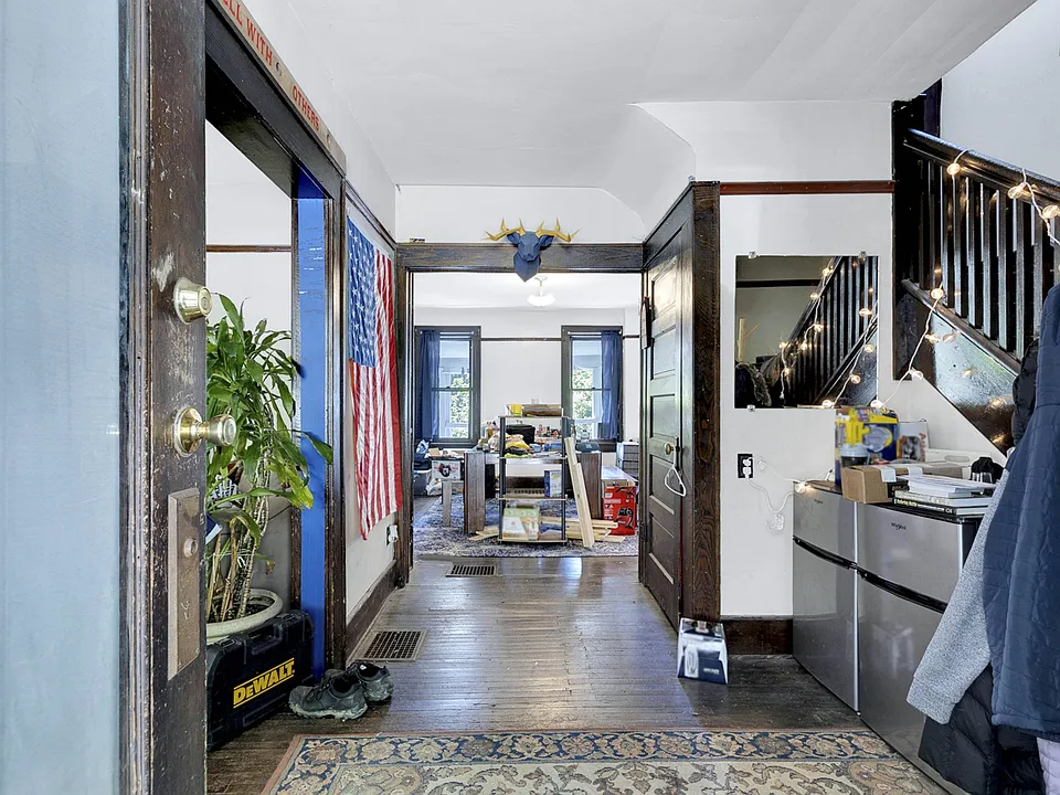 344 Stewart St