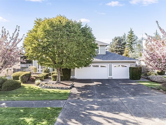 2nd image of 3703 19th Avenue Ct SE