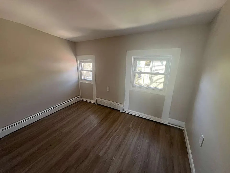 601 Main St #2RL — photo 6 of 7