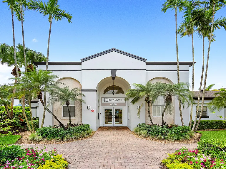 Cortland Pembroke Pines — Photo 29