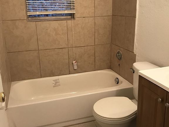 5th image of 2107 Clyde Dr