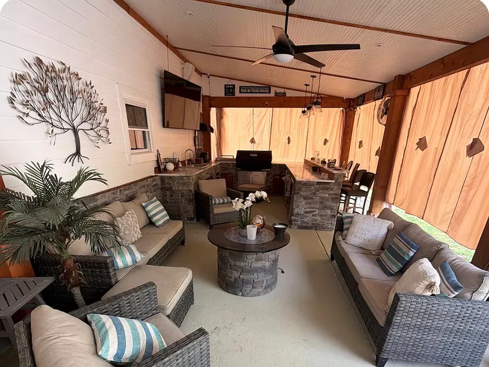 2613 Creek Hollow Dr