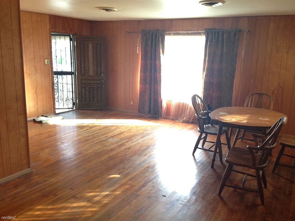 2nd image of 235 Gardina St