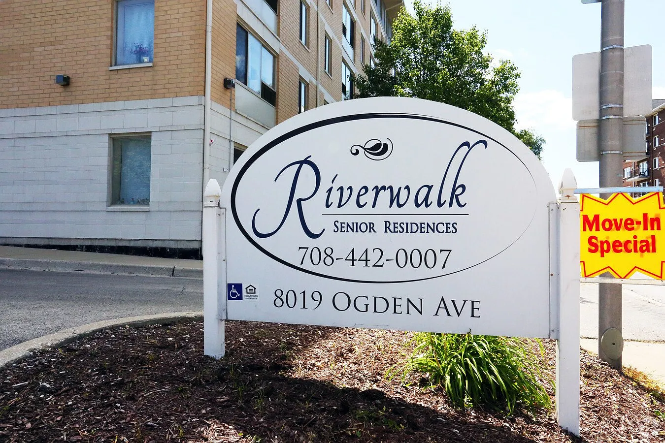 Riverwalk Senior Residences — Photo 1