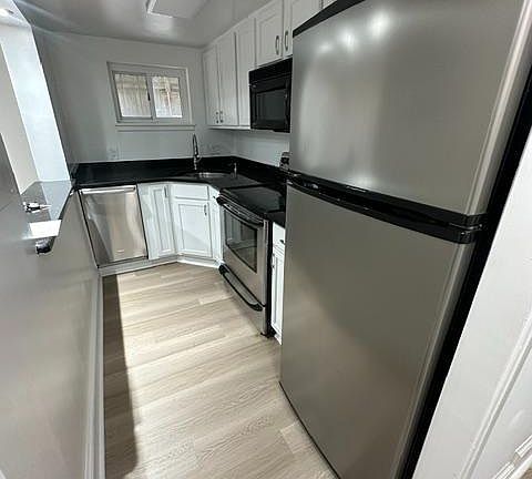 3rd image of 1673 Park Rd NW APT B2