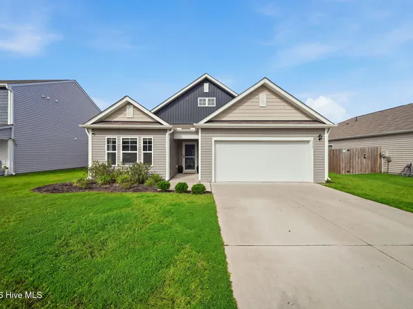 8327 E Highcroft Drive NE, Leland, NC 28451