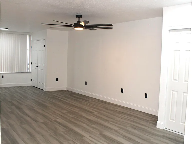 2820 Oakland Forest Dr #106 — Photo 4