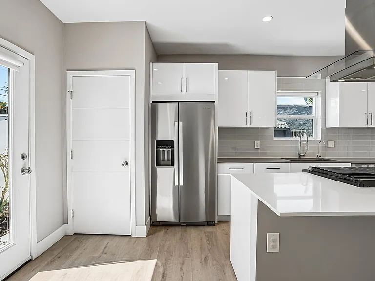 7007 Arlington Ave — Photo 6