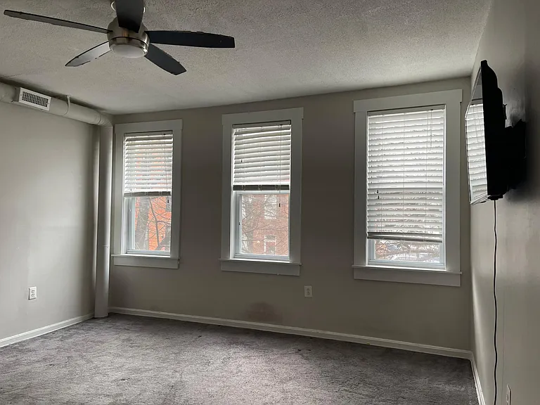 723 S Bond St #1F — Photo 12