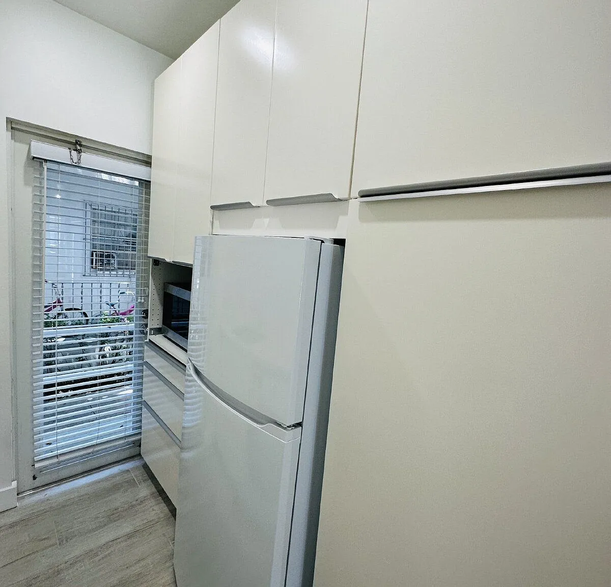 Studio, 1.0 bath, 407 sqft, $1,800 — Photo 2