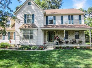 103 Mohican Ln, Pataskala, OH 43062