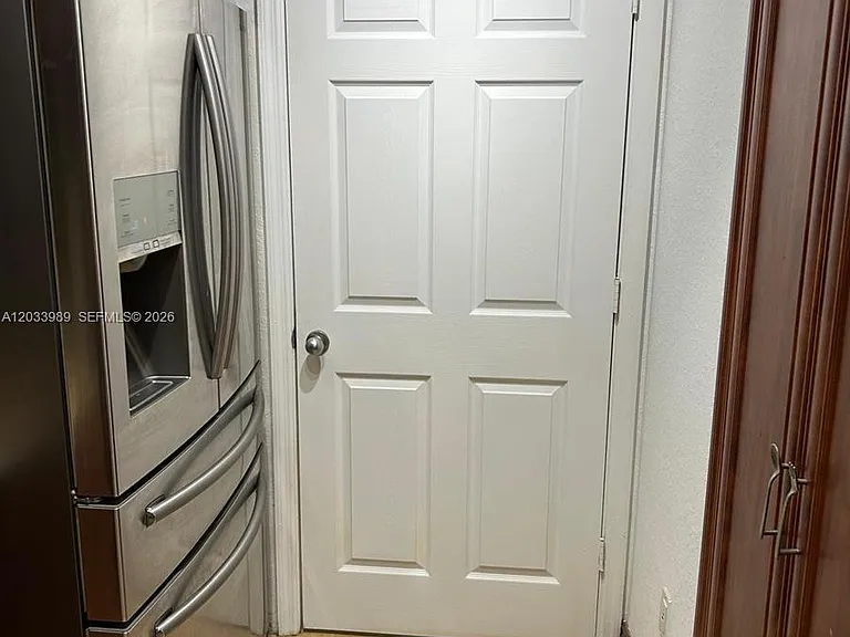 2516 Centergate Dr #102 — Photo 39