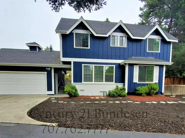 8142 Stich Ln, Sebastopol, CA 95472