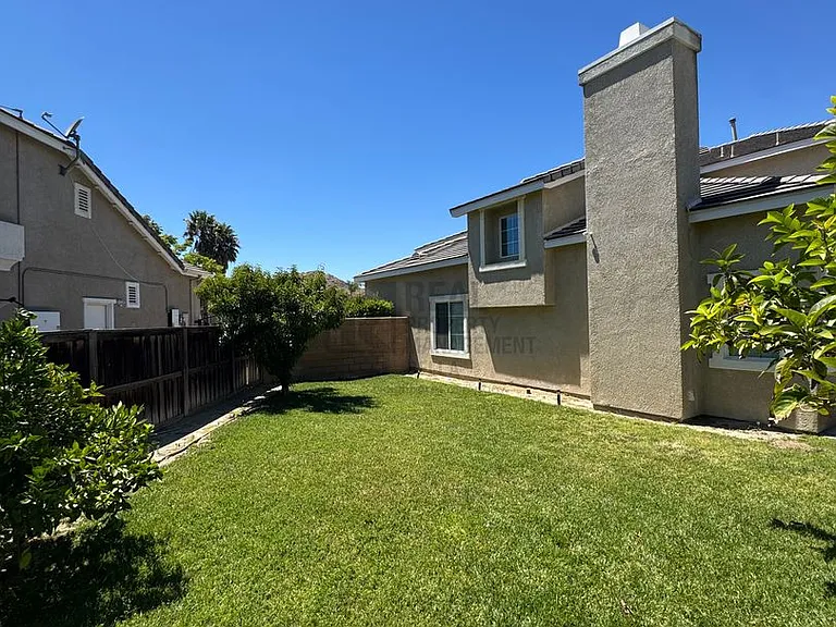 756 Conlon Dr — Photo 63