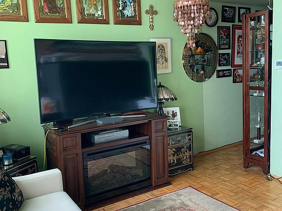 3rd image of 2401 Pennsylvania Ave APT 21B26