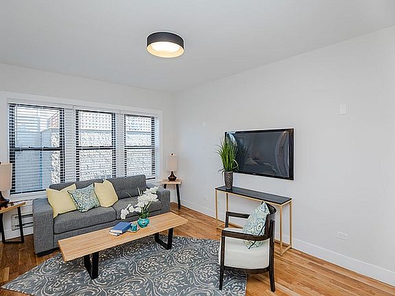 5th image of 4236 N Kenmore Ave #203