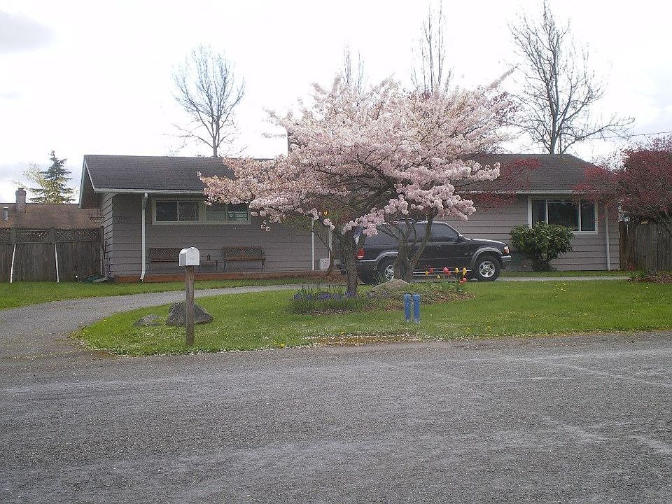 1st image of 1419 S 242nd St