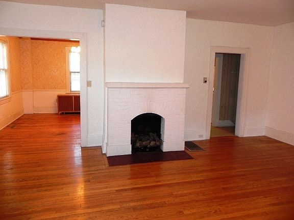 2nd image of 2271 Westover Ave SW