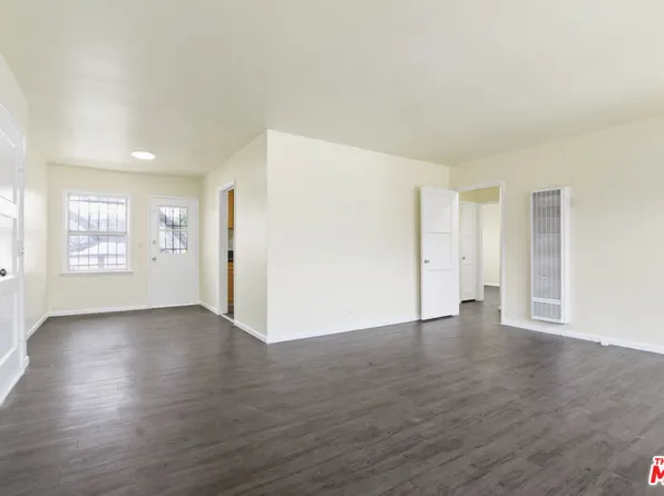 3316 3/4 W 76th St, Los Angeles, CA 90043