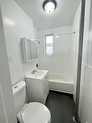 4th image of 48-11 45th St #4C