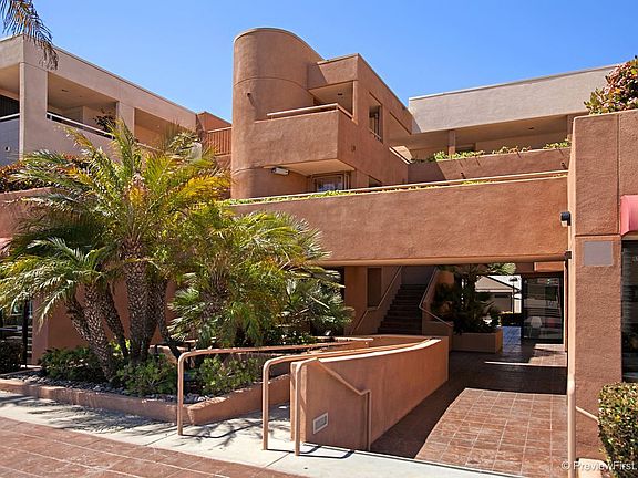 3rd image of 5726 La Jolla Blvd #209